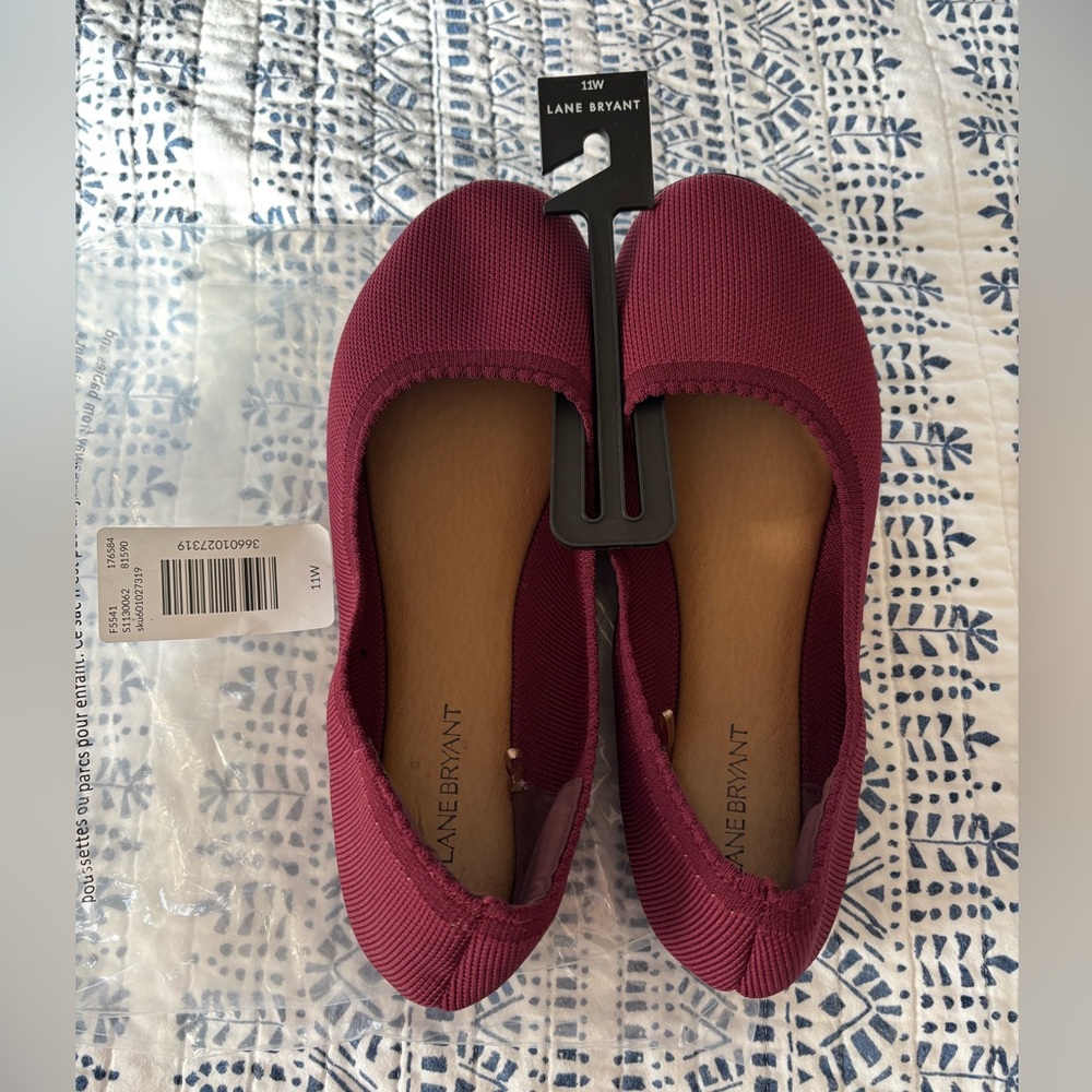 NWT Lane Bryant stretch ballet flats size 11w maroon
